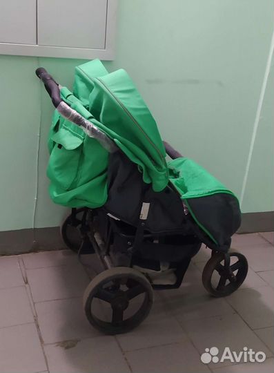 Коляска для двойни или погодок