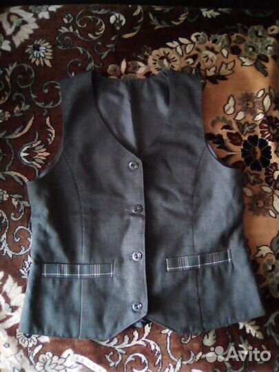 Жилет для школы