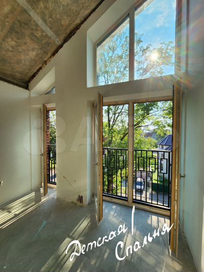 5-к. квартира, 202 м², 4/4 эт.