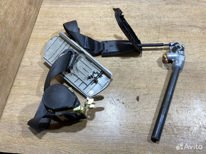 Ремень безопасности правый Renault Megane 2 190975