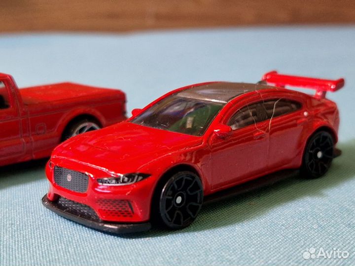 Hot wheels машинки 3 штуки