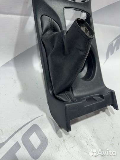 Накладка на ручник Mazda CX 5 2012-2017