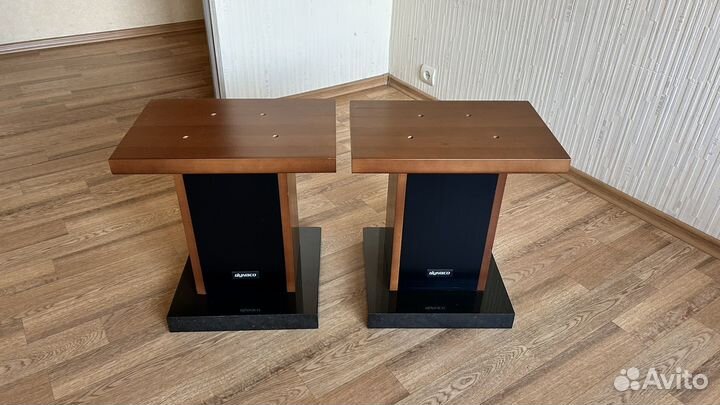 Стойки для акустики