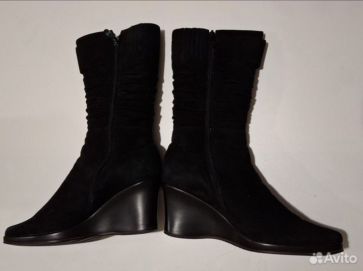 Сапоги женские зимниезамша, натуральный мех 40