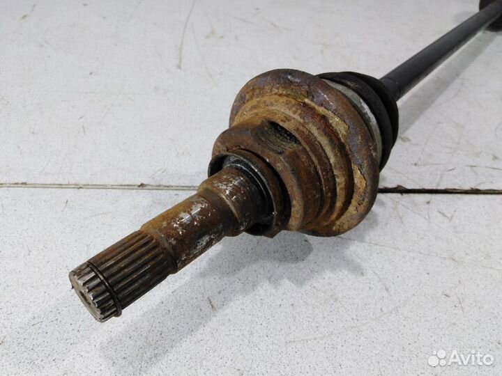 Привод задний правый Мазда