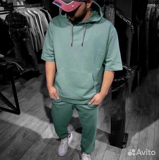 Спортивный костюм, весна