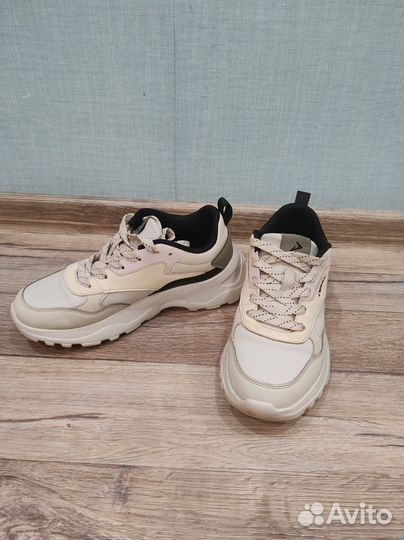 Кроссовки Demix