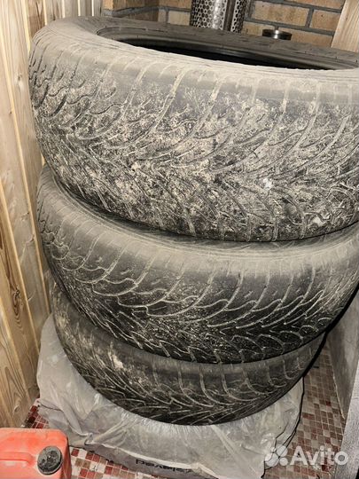 Federal Couragia S/U 275/60 R20 119V