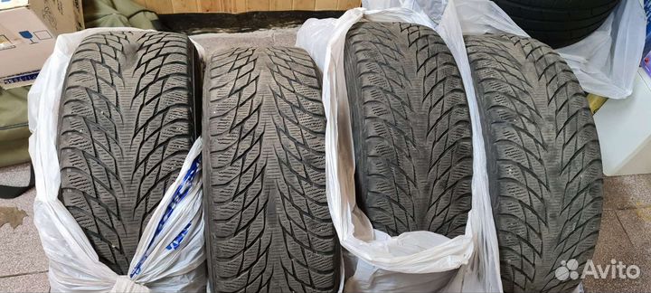 Nokian Tyres Hakkapeliitta R2 225/55 R17 97R