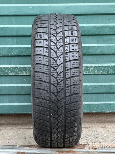 Tigar Winter 215/60 R16
