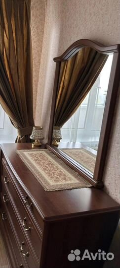 Комод с зеркалом миассмебель