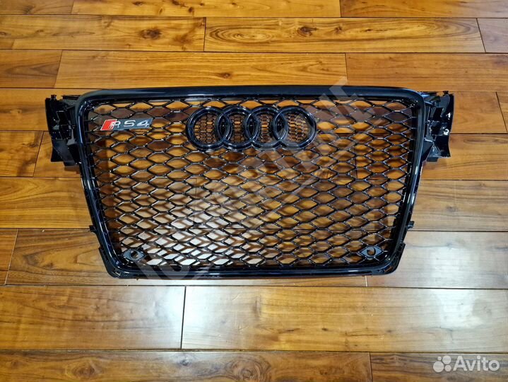 Решетка радиатора Full Black Audi RS4 B8