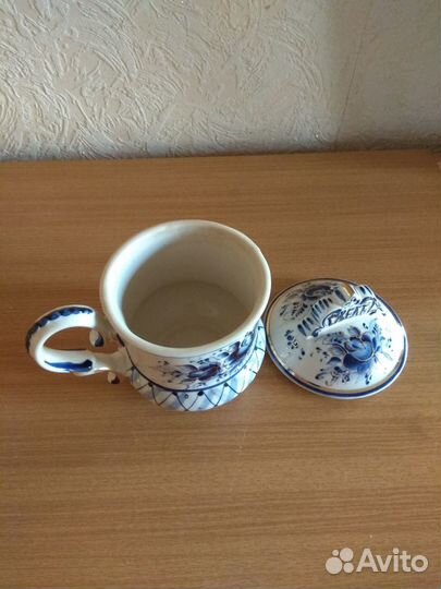 Гжель Бокал с крышкой