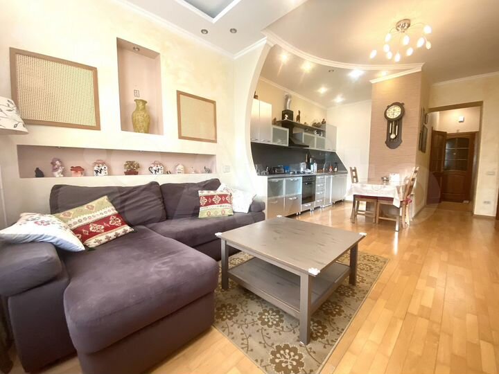 2-к. квартира, 63 м², 4/6 эт.