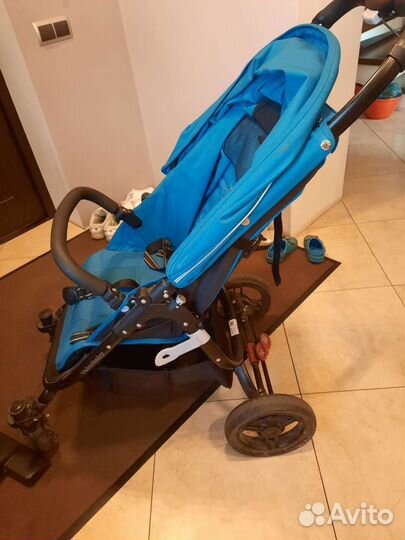 Прогулочная коляска