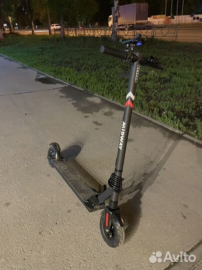 Электросамокат Midway yamato 0809