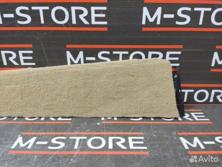 Накладка салазки сиденья передняя правая