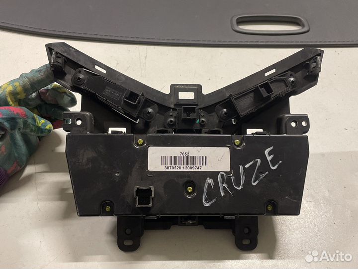 Блок управления отопителем Chevrolet Cruze