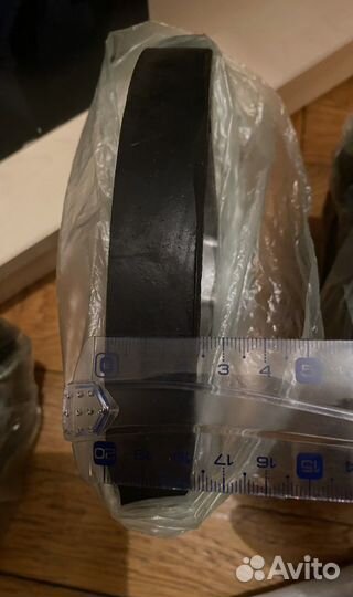 Ролик в сборе / каток нижний / тингер