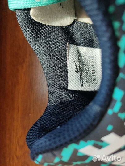 Футбольные бутсы