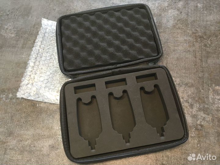 Кейс новый для 3-х сигнализаторов поклевки