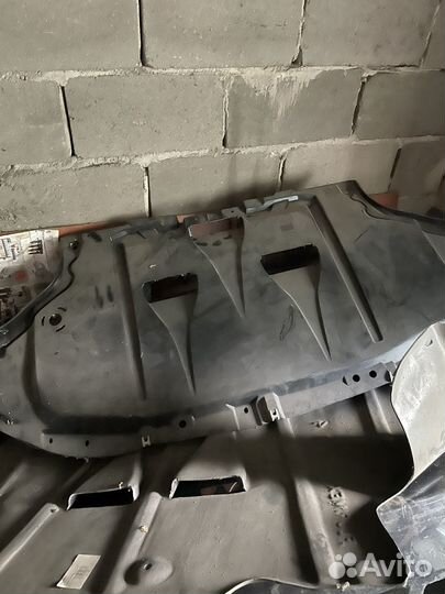 Обшивка днища Audi A4 B8