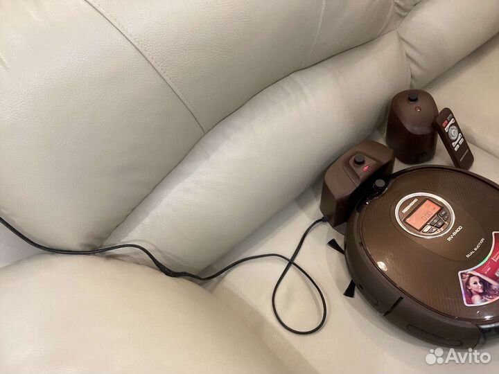 Робот пылесос Redmond RV R400