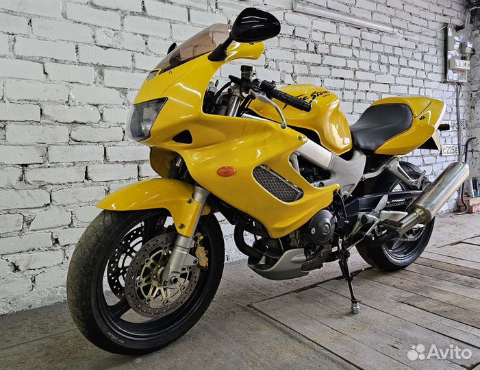 Honda VTR 1000F Firestorm