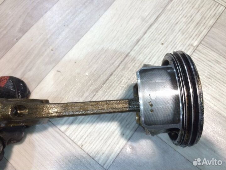 Поршень шатун Opel Astra H Z18XER 1.8Л