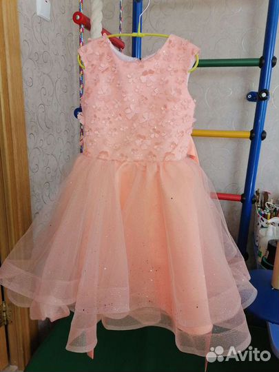 Нарядное платье для девочки