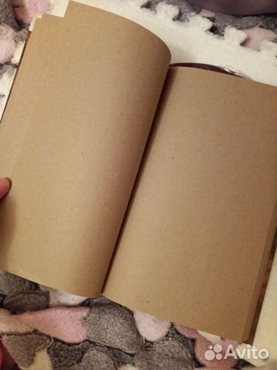 Кристаллы камни минералы, алтарь гримуар блокнот