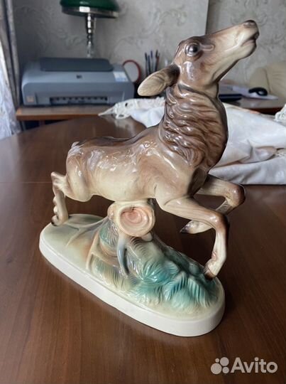 Винтажные фарфоровые статуэтки