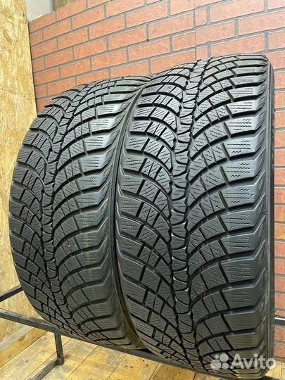 Kumho WinterCraft WP71 235/45 R19 99V