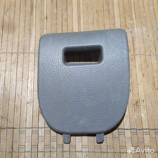 Крышка блока предохранителей Nissan Note хэтчбек