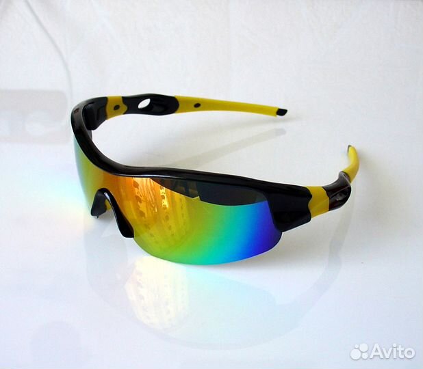 Продаю новые солнцезащитные очки Carshiro