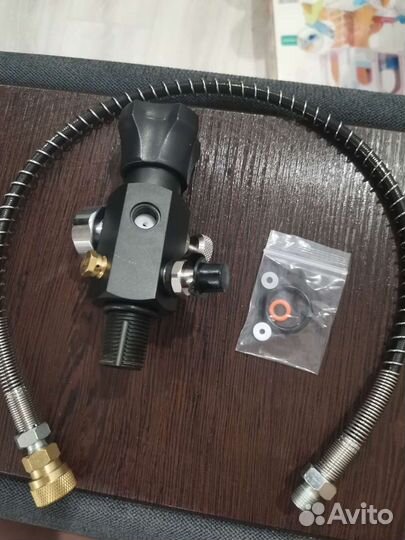 Резервуар М 18*1.5 с двойным монометром, заряжающи