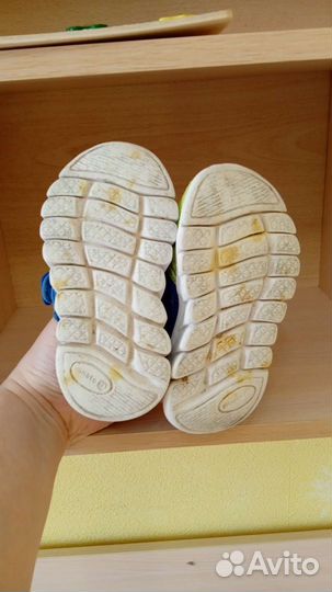 Кроссовки 23