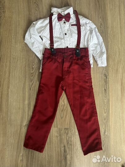 Костюм с бабочкой и подтяжками