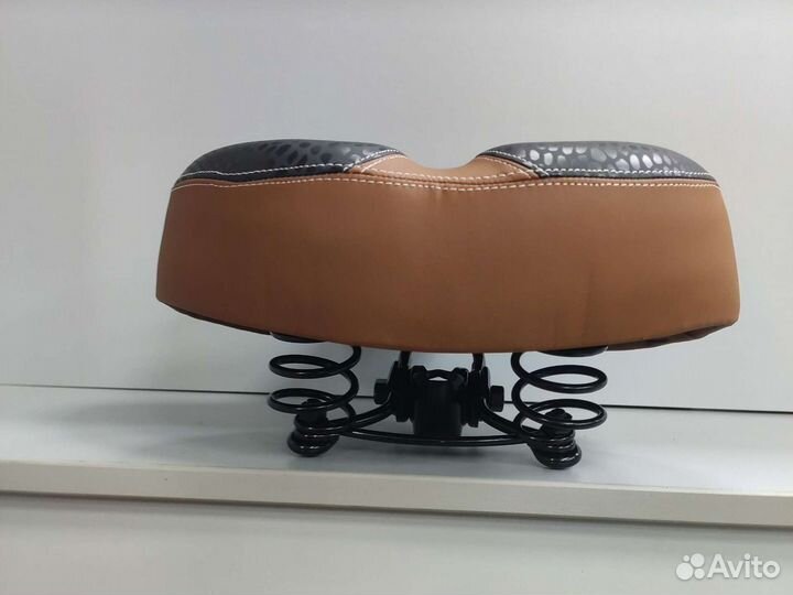 Седло для велосипеда широкое мягкое на пружинах