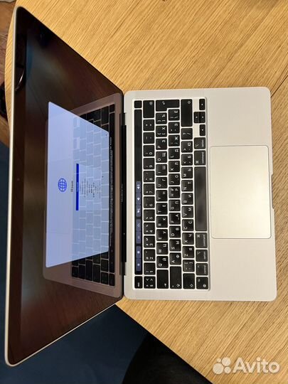 Macbook Pro 13 2020 M1 8/256