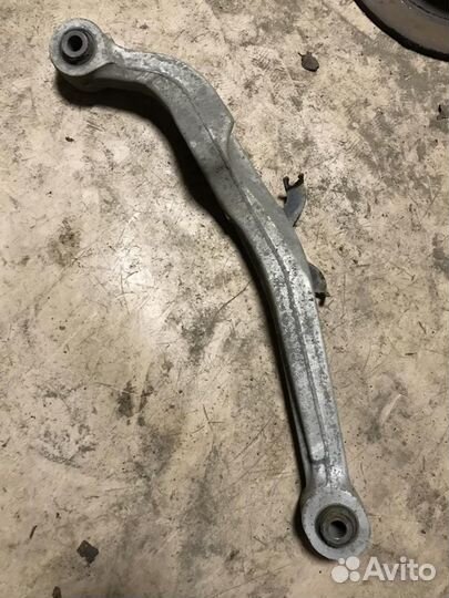 Рычаг задний поперечный Nissan Qashqai (J10)