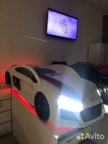 Кровать-машина Ауди белая