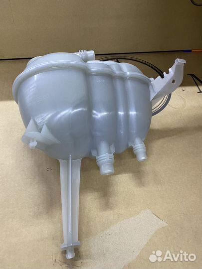 Расширительный бачок Mercedes 167 GLS GLE