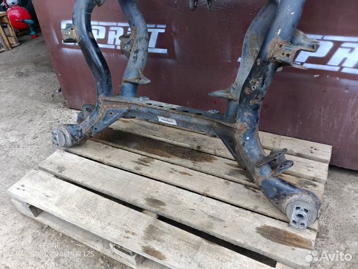 Подрамник задний Audi Q7 4L 3.0 BUG 2007