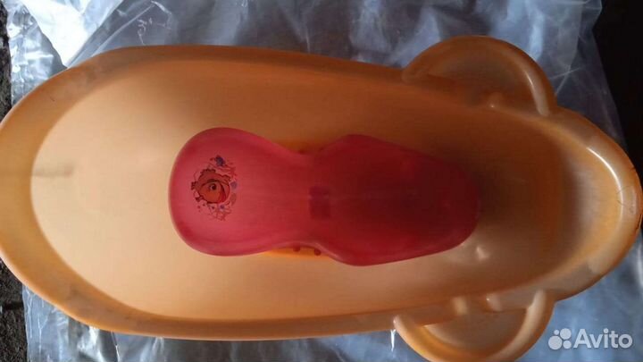 Ванночка для купания с подставкой,горшок