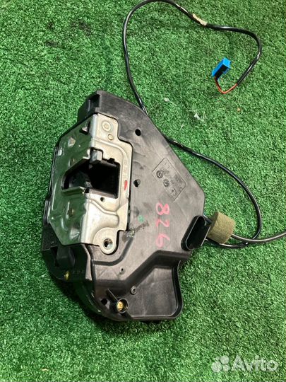 Замок двери задний левый Mercedes-Benz Cls-Class