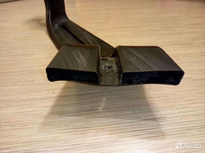 Воздуховод салона правый Лада Гранта (под сиденье)