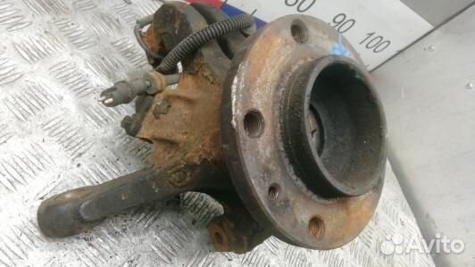 Ступица передняя правая renault master 2 (2BL06N90