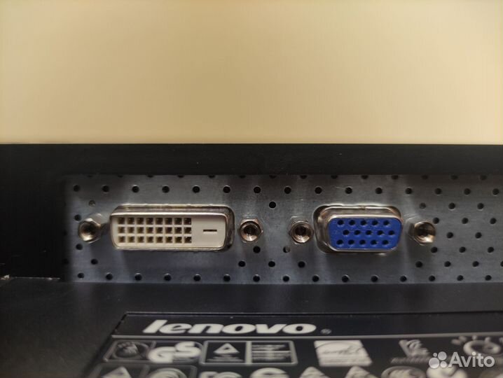 Монитор 22 дюйма Lenovo L2250pwD