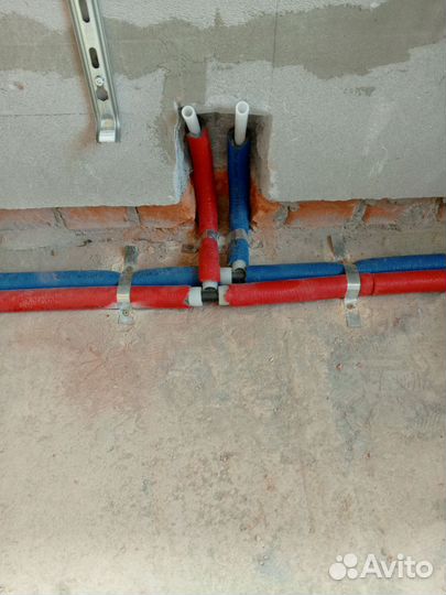 Монтаж теплых водяных полов отопления, сантехник